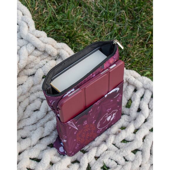 Book / Tablet Sleeve | Maroon Magic - Picture 5 of 8